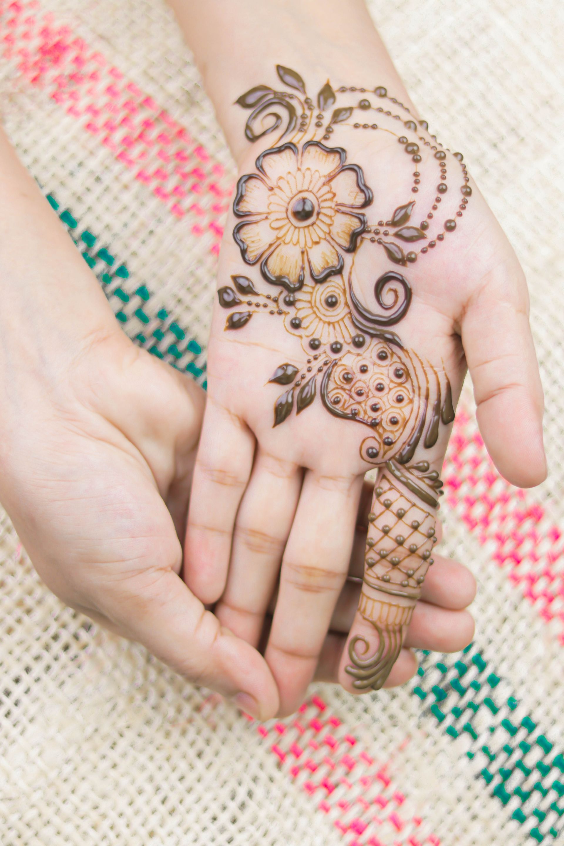 Classic &middot; Brown Henna