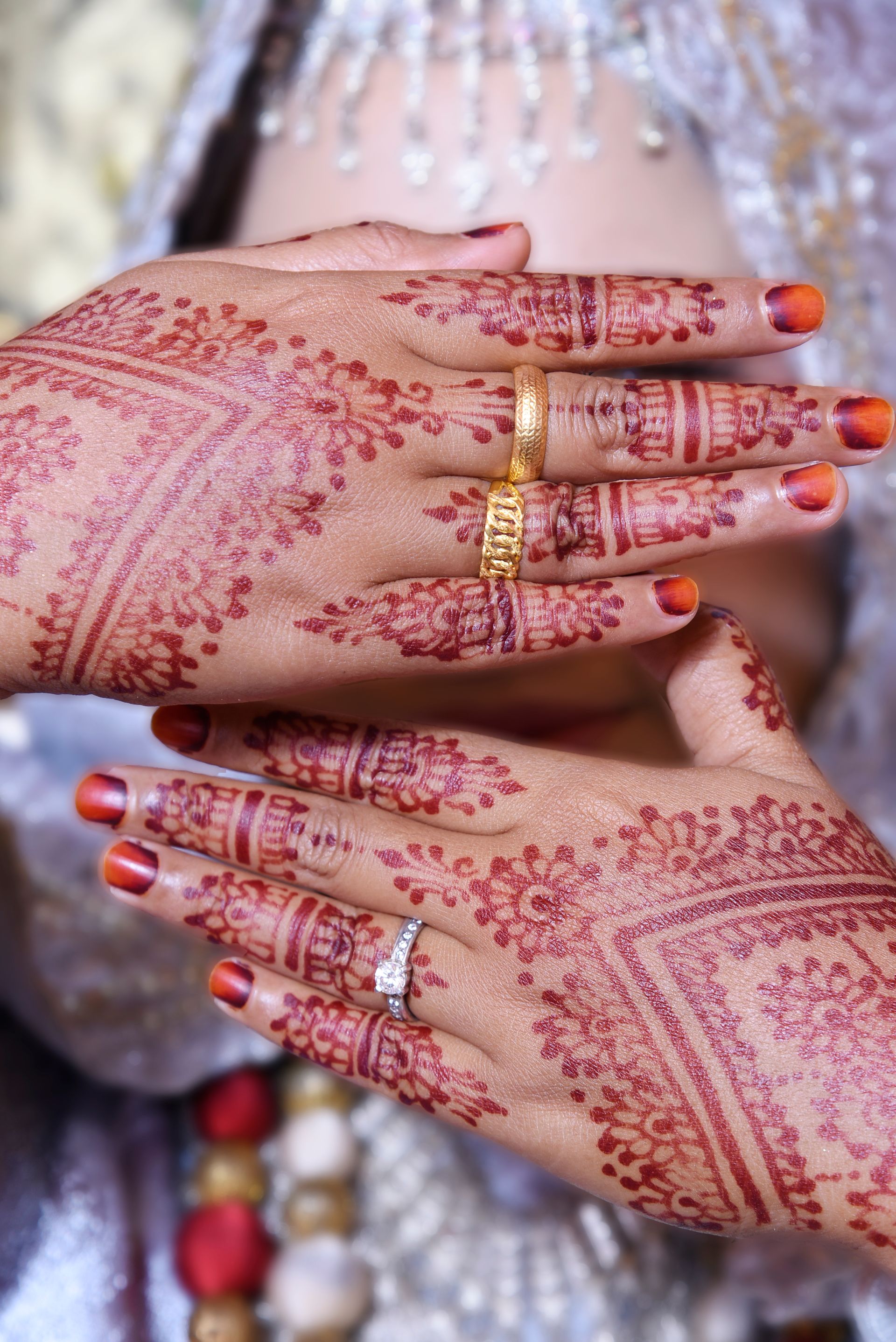 Bridal &middot; Full Hand